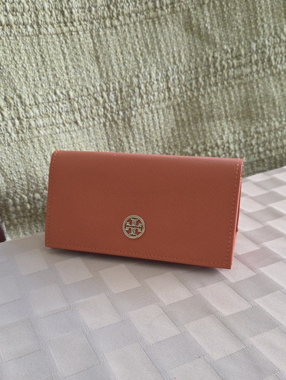Tory Burch Orange Saffiano Eyeglasses Case with Gold Logo, EUC